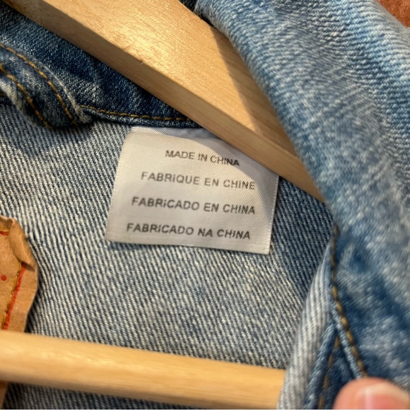 Levi’s Denim Trucker Jacket Size Medium Men’s - Picture 4 of 12